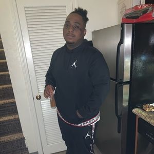 Meet your Posher, Deonte